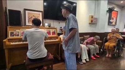 C&aacute;ch chăm s&oacute;c người cao tuổi bị tiểu đường gi&uacute;p kiểm so&aacute;t đường huyết v&agrave; hạn chế biến chứng